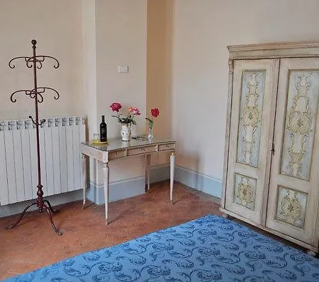 Agriturismo Fattoria Di Venkovský dům